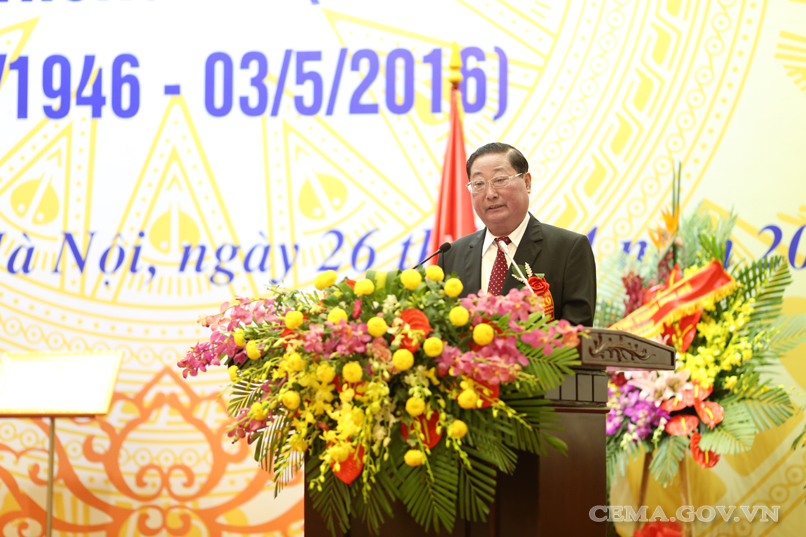 Đồng chí Giàng Seo Phử, nguyên Ủy viên Trung ương Đảng, nguyên Bộ trưởng, Chủ nhiệm UBDT phát biểu cảm tưởng tại Lễ kỷ niệm